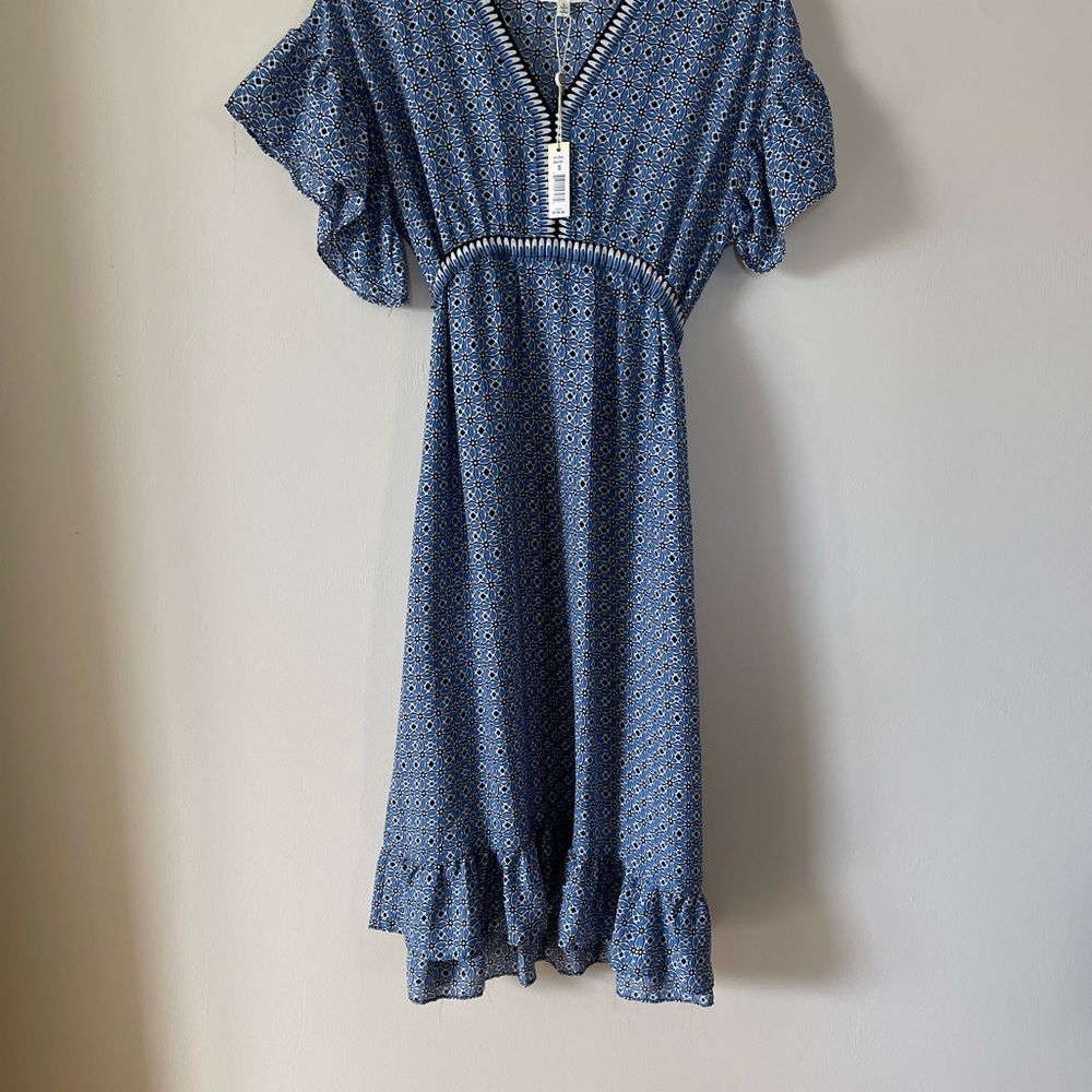 NWT. Blue floral midi dress. Max Studio. Size small. - Picture 5 of 7